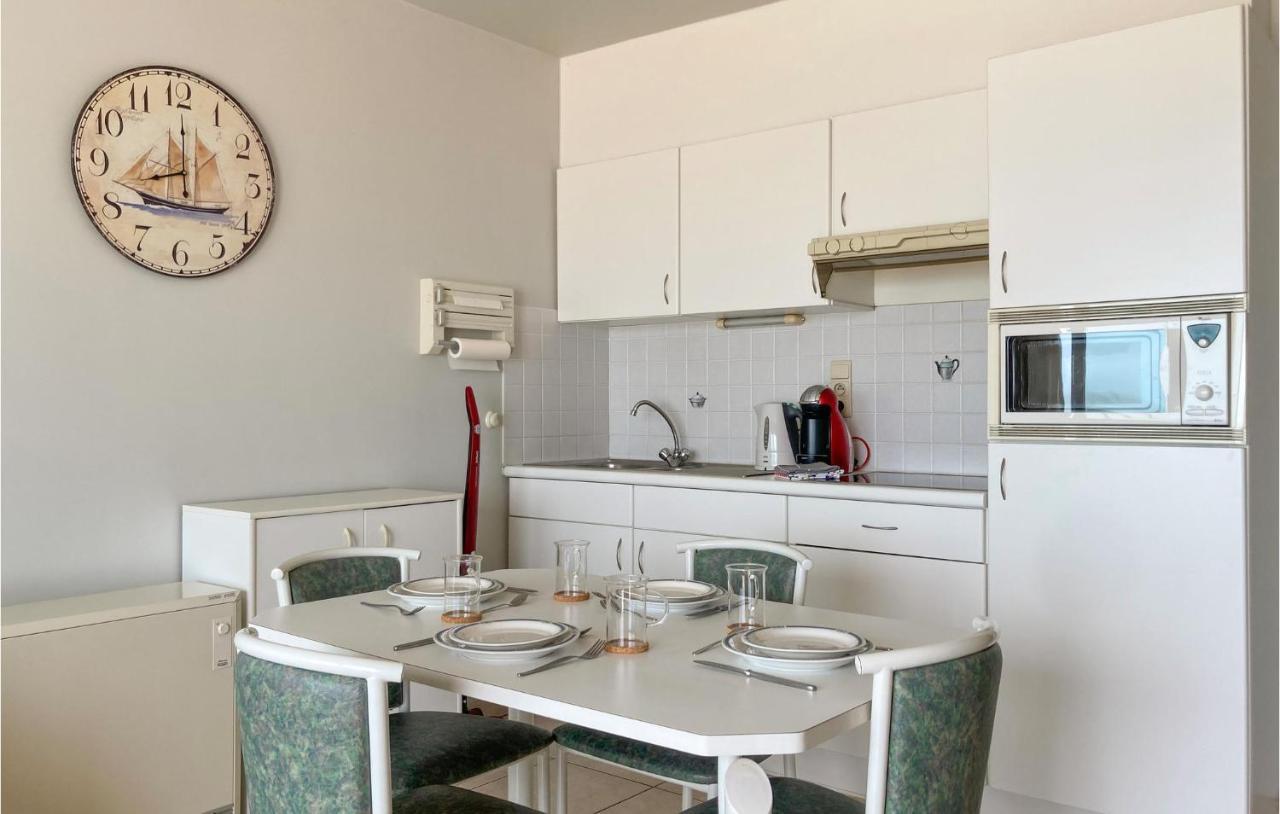 Nice Apartment In Oostende With Wifi Екстериор снимка